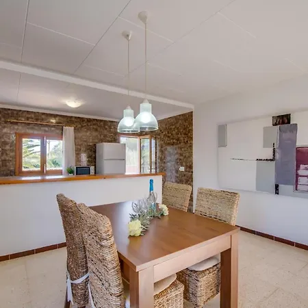 Can Picafort Holiday Sleeps 8 With Pool And Air Con 別荘 *