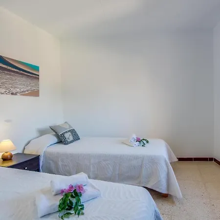 Can Picafort Holiday Sleeps 8 With Pool And Air Con * カン・ピカフォルト